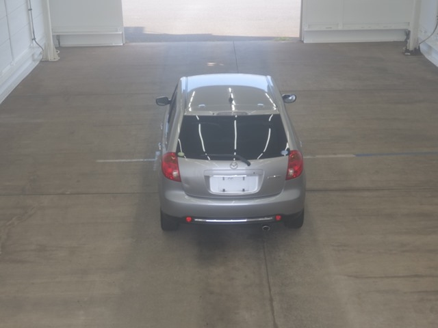 MAZDA VERISA 2011