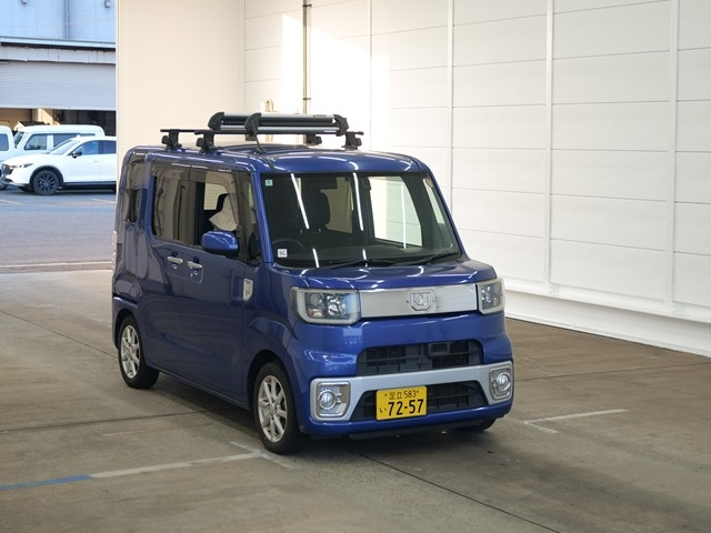 DAIHATSU WAKE 2016