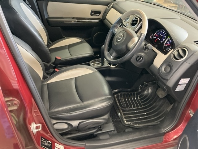 MAZDA VERISA 2012