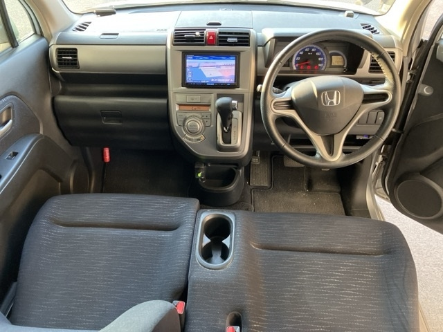 HONDA ZEST 2011