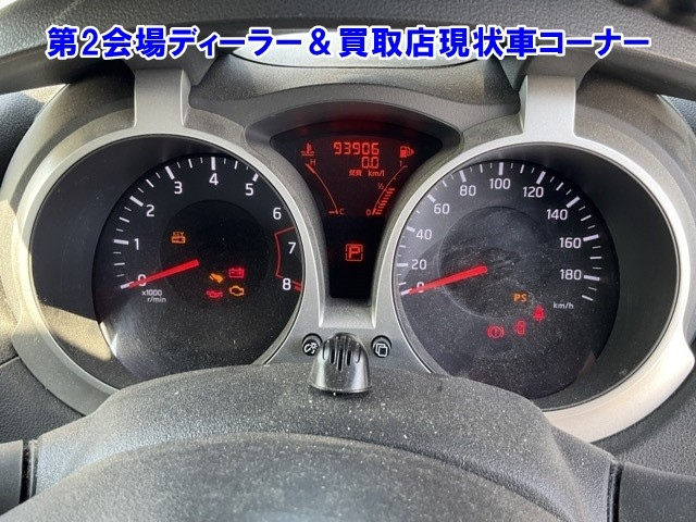 NISSAN JUKE 2012