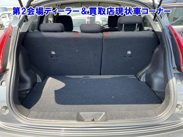 NISSAN JUKE 2012