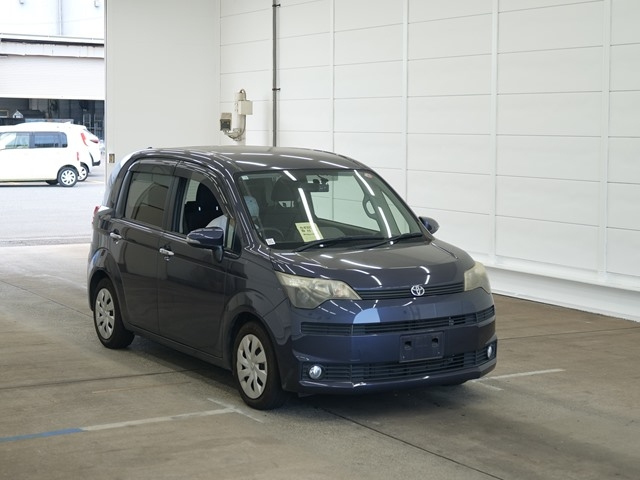 TOYOTA SPADE 2013