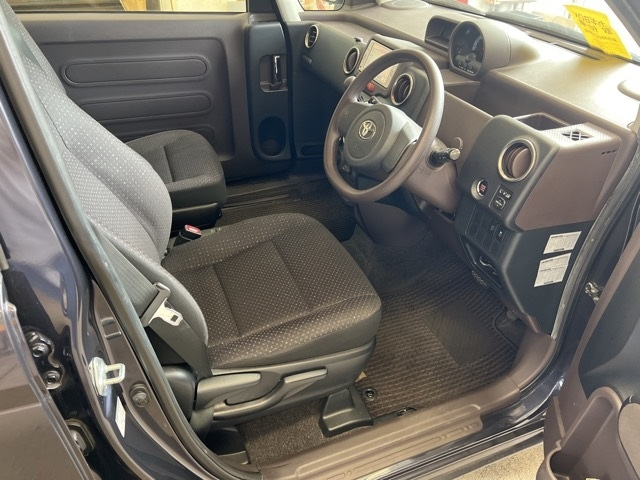 TOYOTA SPADE 2013