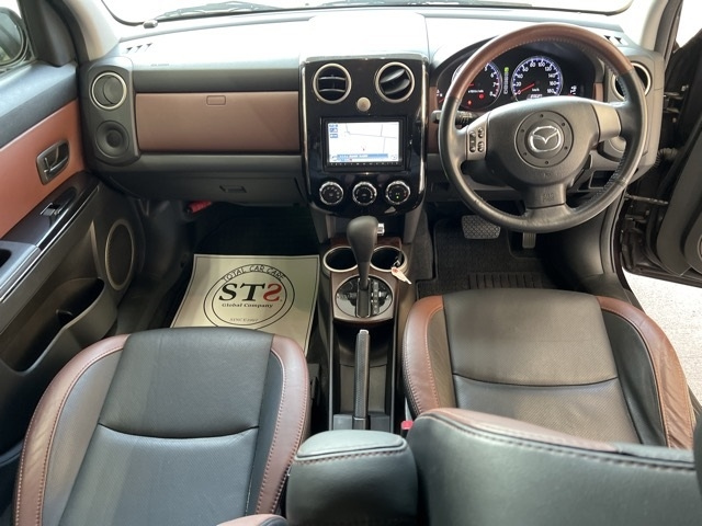 MAZDA VERISA 2009