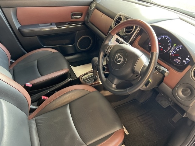 MAZDA VERISA 2009