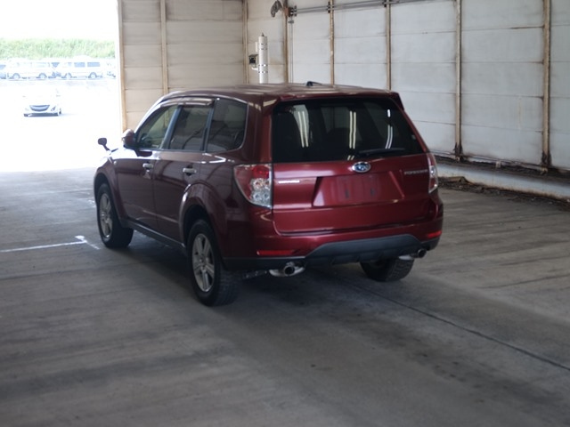 SUBARU FORESTER 2011