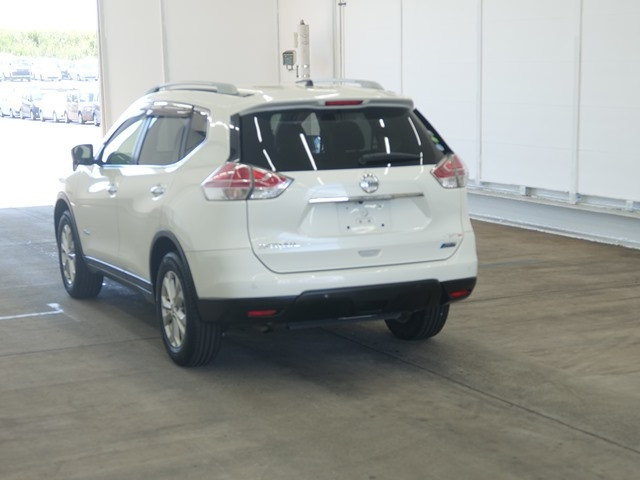 NISSAN X-TRAIL 2015