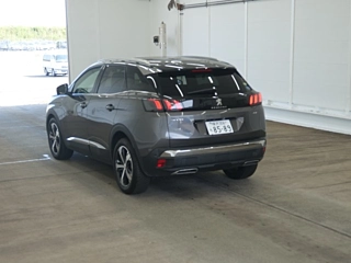 Заказать PEUGEOT 3008