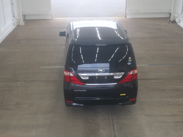 TOYOTA ALPHARD 2009