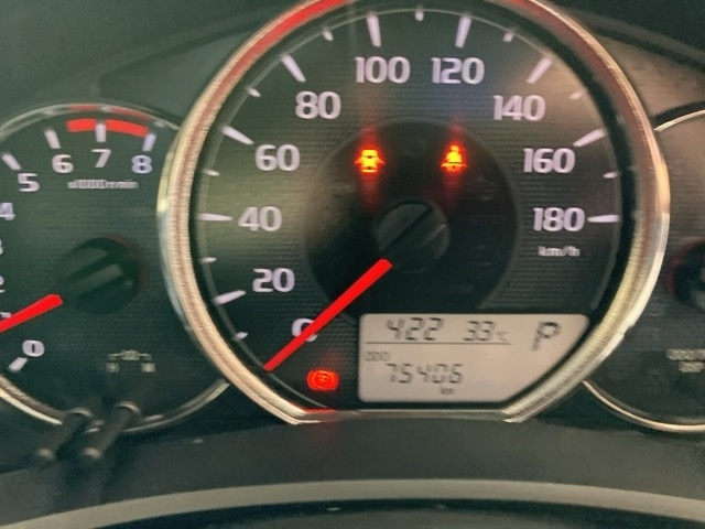 TOYOTA COROLLA AXIO 2016