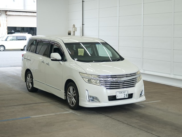 NISSAN ELGRAND 2011