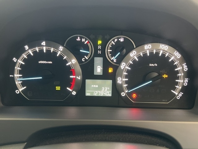 TOYOTA VELLFIRE 2012