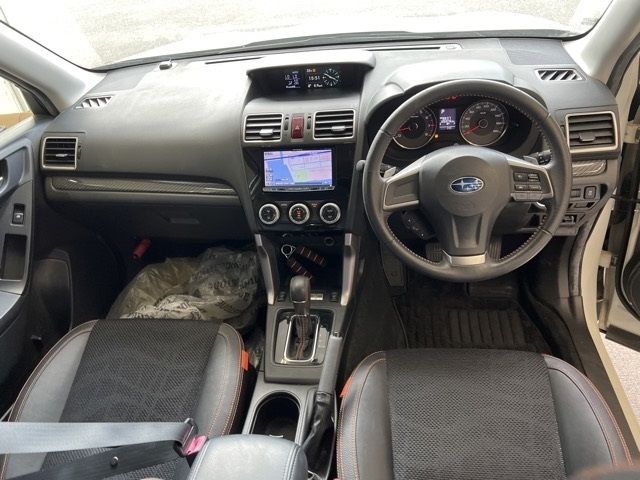 SUBARU FORESTER 2015