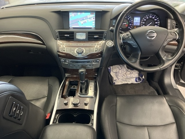 NISSAN FUGA 2014