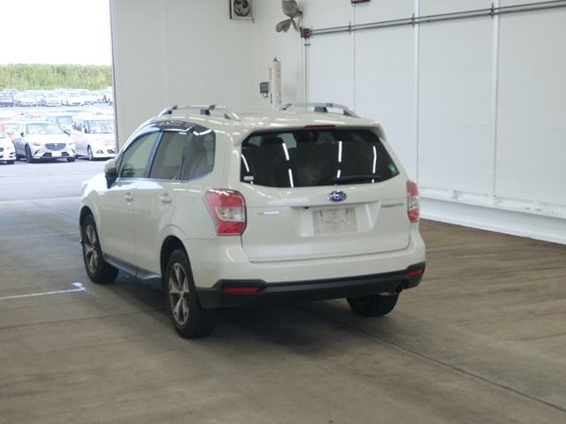 SUBARU FORESTER 2015
