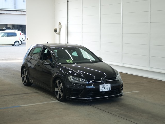 VOLKSWAGEN GOLF 2015