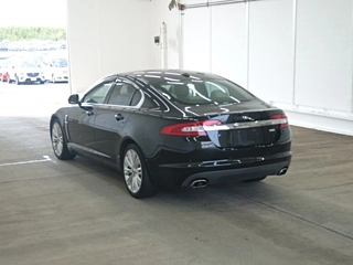 Заказать JAGUAR XF SERIES