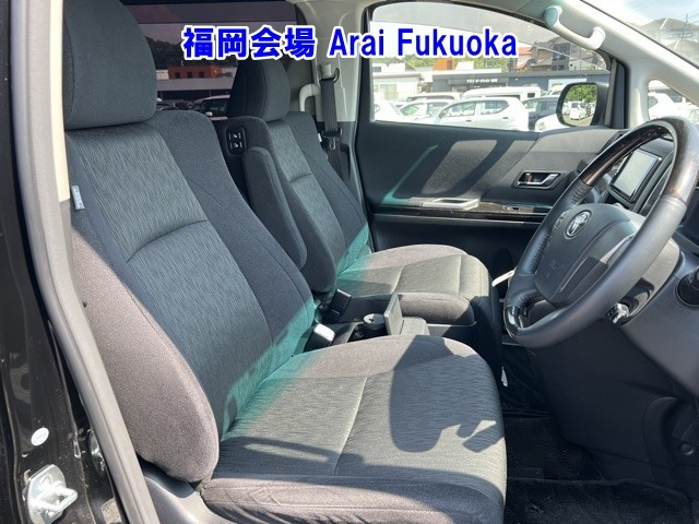 TOYOTA ALPHARD 2014
