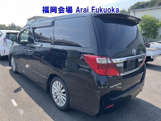 TOYOTA ALPHARD 2014