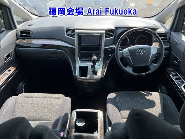 TOYOTA ALPHARD 2014