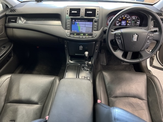 TOYOTA CROWN 2008