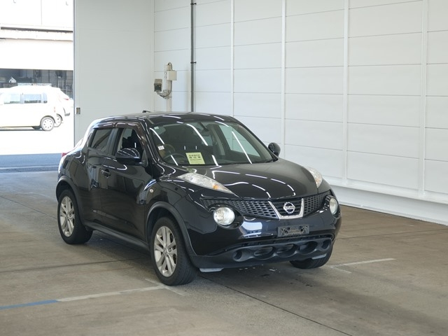 NISSAN JUKE 2011
