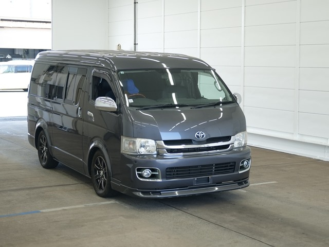 TOYOTA HIACE VAN 2008