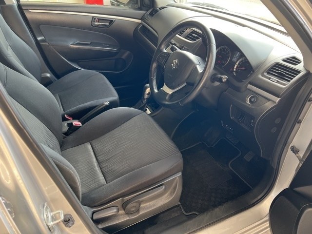 SUZUKI SWIFT 2012