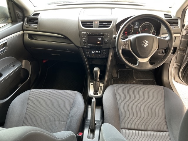 SUZUKI SWIFT 2012