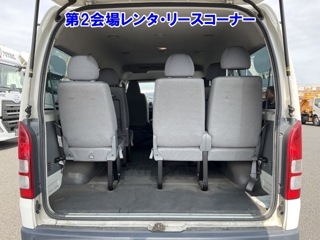 TOYOTA HIACE 2008