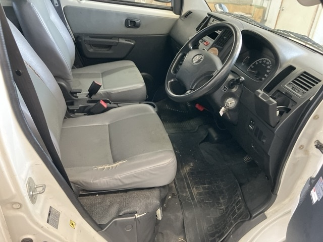 TOYOTA TOWN ACE VAN 2012