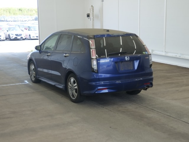 HONDA STREAM 2010