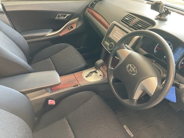 TOYOTA ALLION 2010