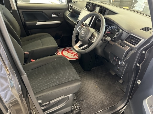 TOYOTA ROOMY 2023