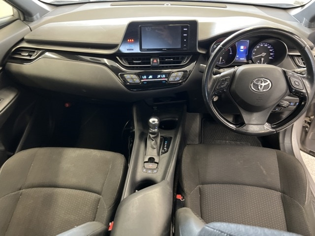TOYOTA C-HR 2017