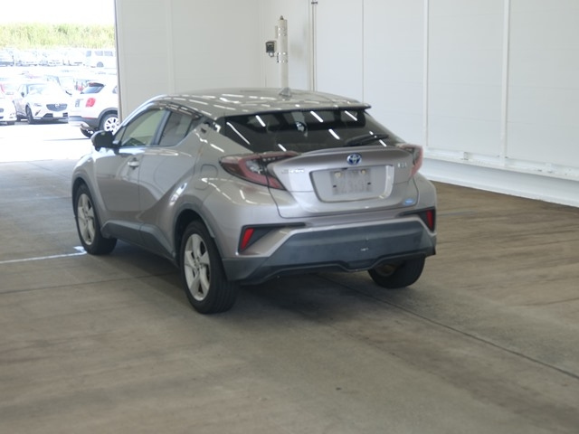 TOYOTA C-HR 2017