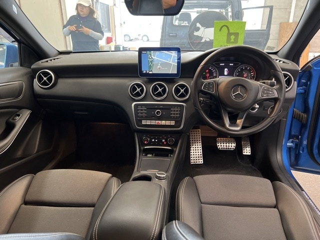 MERCEDES BENZ A CLASS 2016