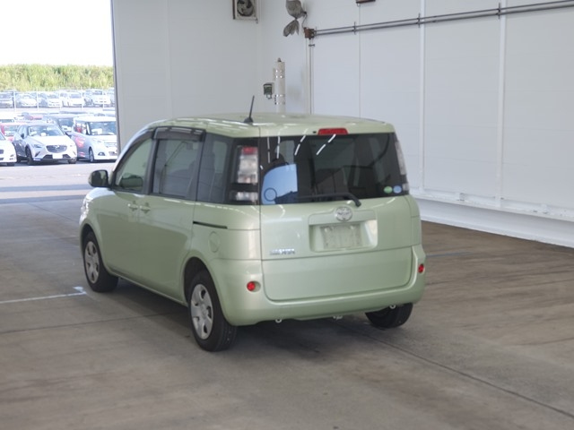 TOYOTA SIENTA 2014
