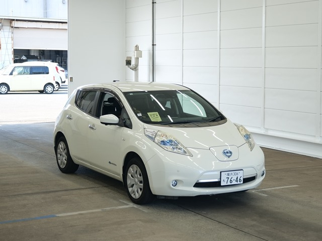 NISSAN LEAF 2016