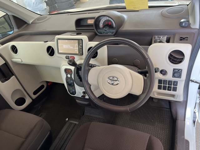 TOYOTA SPADE 2014