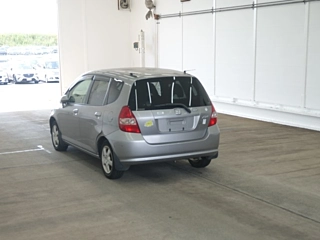 Заказать HONDA FIT