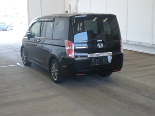 Заказать HONDA STEP WAGON