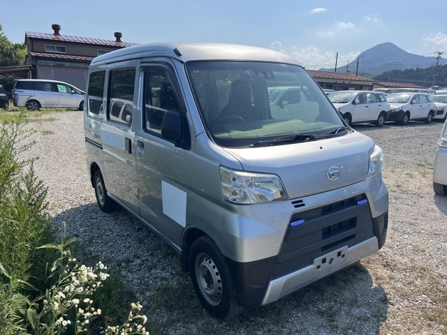 DAIHATSU HIJET VAN 2019
