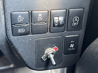 DAIHATSU HIJET VAN 2019