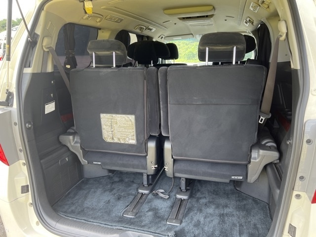TOYOTA ALPHARD 2009