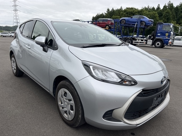 TOYOTA AQUA 2022