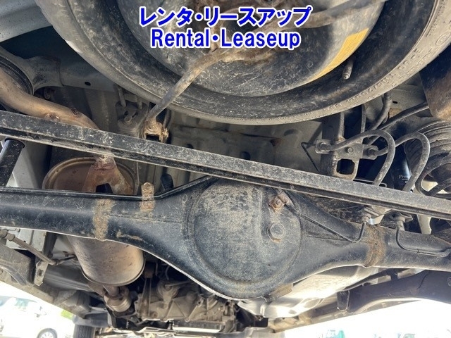 MITSUBISHI MINICAB VAN 2011