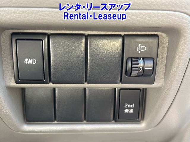 NISSAN CLIPPER VAN 2017