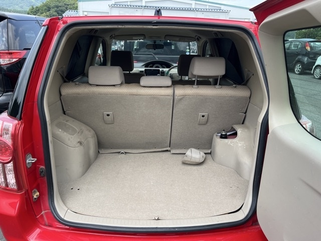 TOYOTA RAUM 2009
